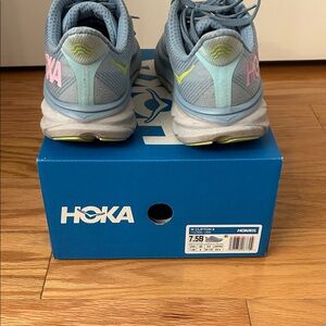 Hoka Women's Shoes in Gray and Pink